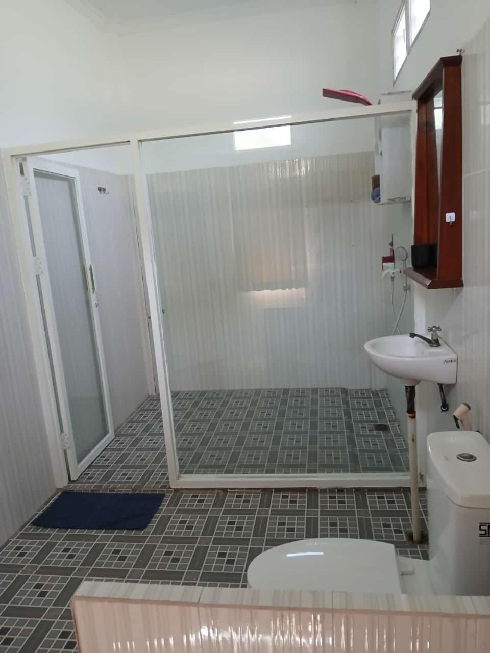 Warm Villas Lombok Kuta  Ngoại thất bức ảnh
